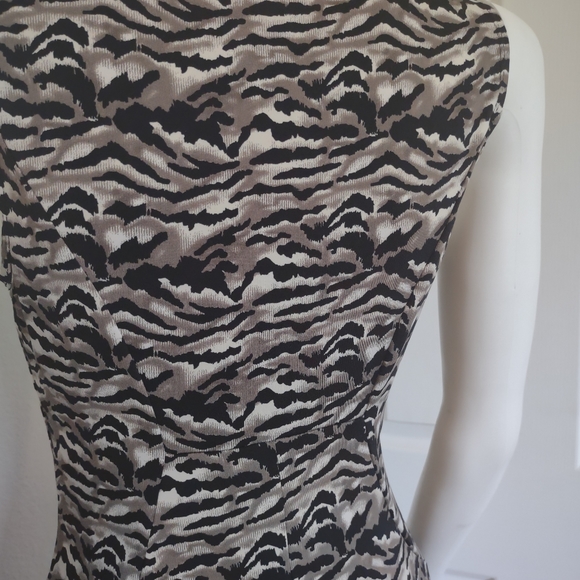 Jonathan Martin Sleeveless Fit & Flare Dress sz6 EUC - Picture 7 of 13
